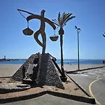 La Paloma Castillo del Romeral